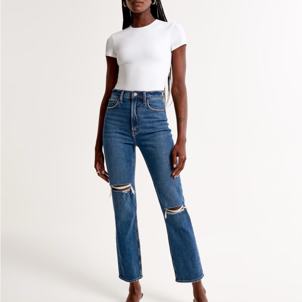 Abercrombie Ultra High Rise Ankle Straight Jean
